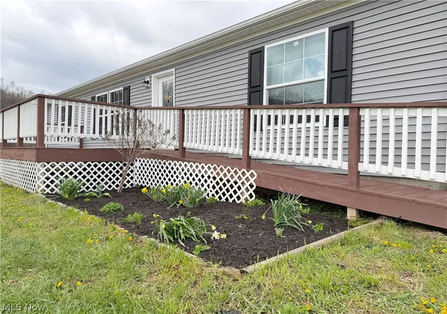 Homes for sale in Newcomerstown, OH | 6995 Bill Johns Rd, Newcomerstown, OH 43832 | MLS# 5199187