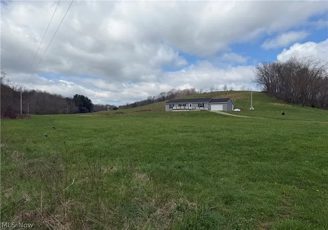 Homes for sale in Newcomerstown, OH | 6995 Bill Johns Rd, Newcomerstown, OH 43832 | MLS# 5199187