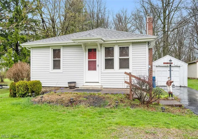 4th image of 644 Goist Ln, Girard, OH 44420 | MLS# 5197278