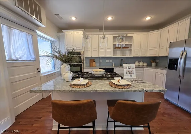 2nd image of 11430 Cedar Glen Pkwy #B1-B2, Cleveland, OH 44106 | MLS# 5198950