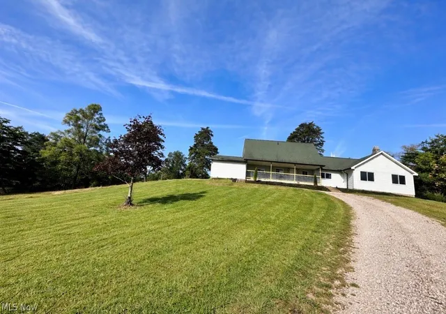 1st image of 1556 Mcgill Rd, Vincent, OH 45784 | MLS# 5199545