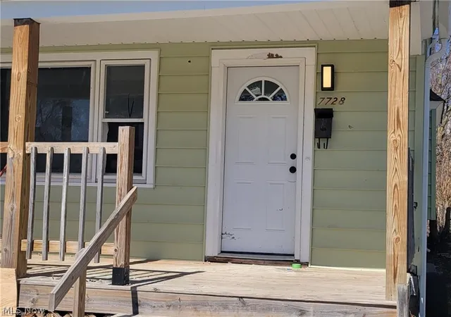 2nd image of 7728 Colgate Ave, Cleveland, OH 44102 | MLS# 5199524