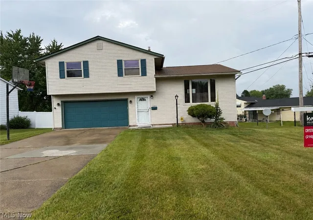 2nd image of 24881 Ridgeline Dr, Bedford Heights, OH 44146 | MLS# 5197908