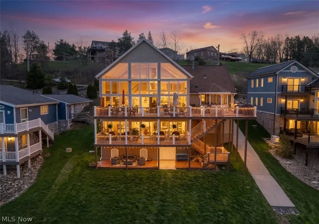 1st image of 376 E Mohawk Dr, Malvern, OH 44644 | MLS# 5187760