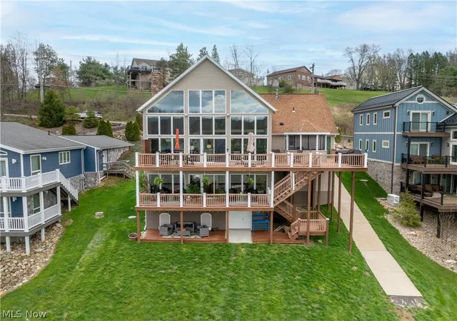 2nd image of 376 E Mohawk Dr, Malvern, OH 44644 | MLS# 5187760