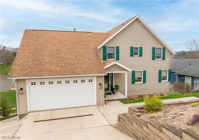 4th image of 376 E Mohawk Dr, Malvern, OH 44644 | MLS# 5187760