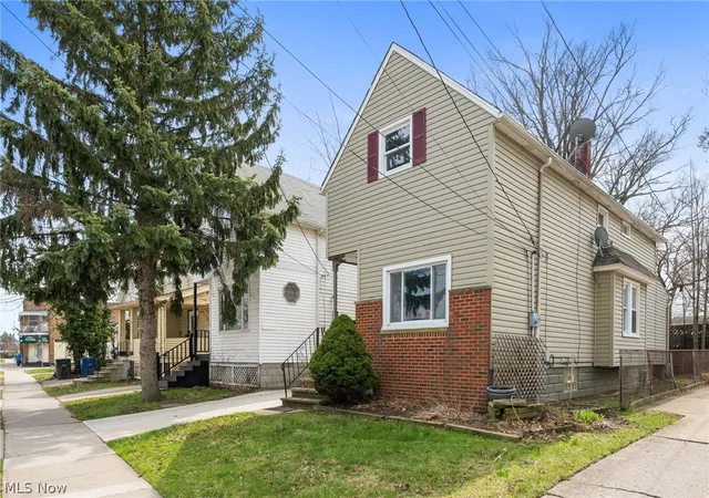 27th image of 11915 Franklin Blvd, Lakewood, OH 44107 | MLS# 5198893