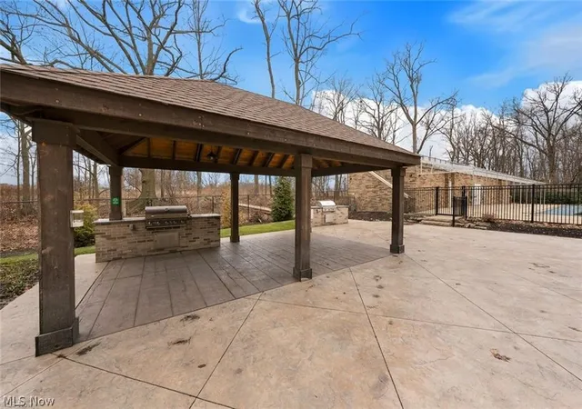 28th image of 2112 Acacia Park Dr #322, Lyndhurst, OH 44124 | MLS# 5199495