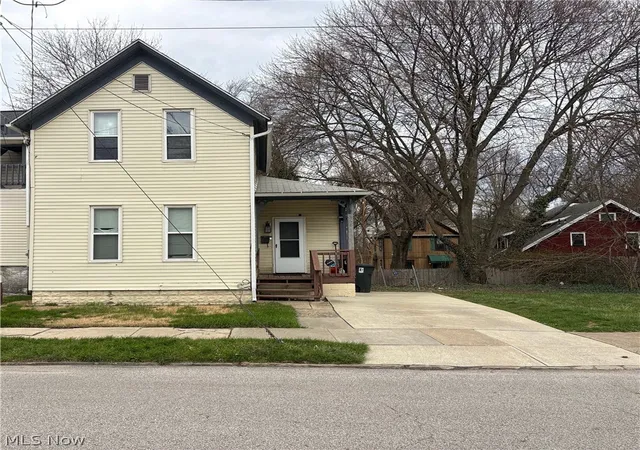 3rd image of 361 Cross St, Akron, OH 44311 | MLS# 5199395