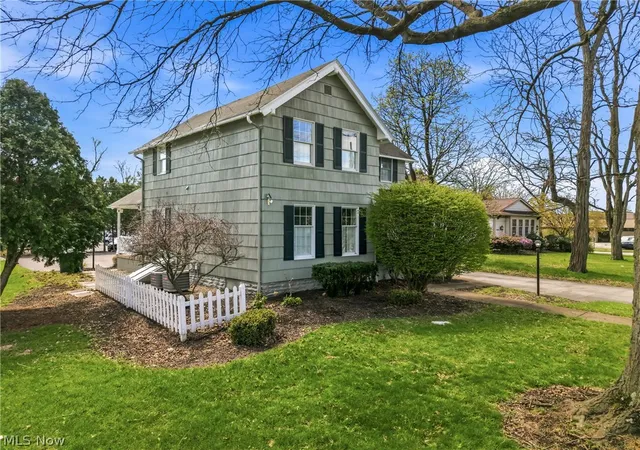 3rd image of 1820 E Market St, Warren, OH 44483 | MLS# 5199903