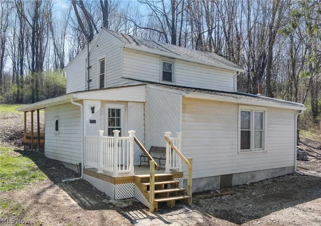 Homes for sale in Canton, OH | 2523 Sherr Ave Se, Canton, OH 44707 | MLS# 5199606
