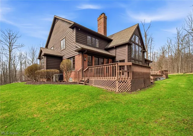 Photo 3 of Single family home for sale at 1255 Fox Hl Dr, Gates Mills, OH 44040 | MLS# 5198186 | Listing updated on 2026-10-07