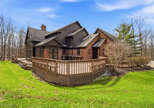Photo 4 of Single family home for sale at 1255 Fox Hl Dr, Gates Mills, OH 44040 | MLS# 5198186 | Listing updated on 2026-10-07