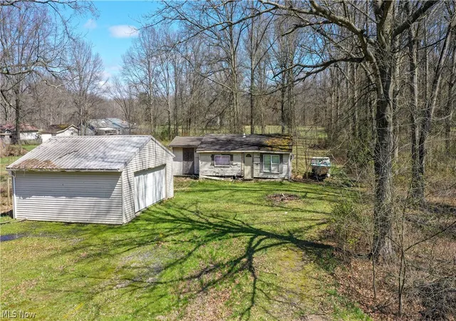 1st image of 5556 Shaffer Rd Nw, Warren, OH 44481 | MLS# 5199613