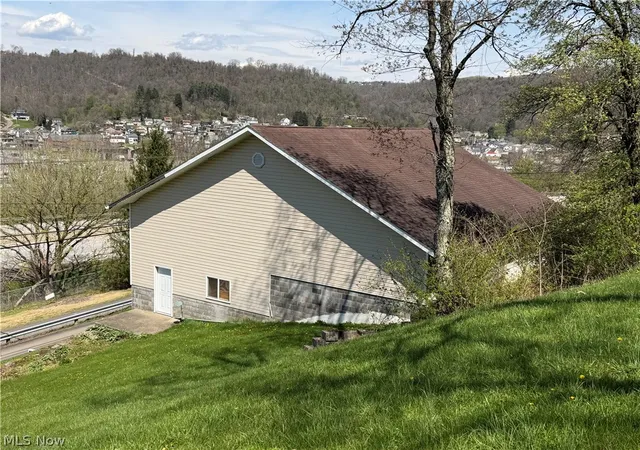 3rd image of 56624 Boyd Ave, Bridgeport, OH 43912 | MLS# 5200228