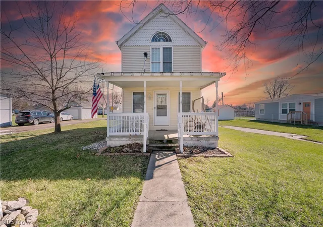 1st image of 515 W 2nd St, Port Clinton, OH 43452 | MLS# 5200018