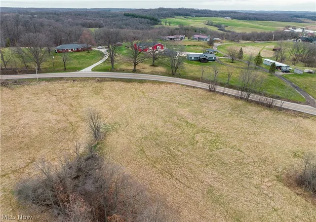 Homes for sale in Dundee, OH | 6760 Sr 516 Nw, Dundee, OH 44624 | MLS# 5200244