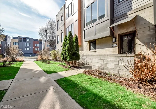 Photo 2 of Sale Pending at 1425 Lindazzo Ave, Cleveland, OH 44114 | MLS# 5198117 | Listing updated on 2026-08-31