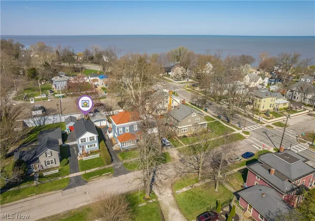 Homes for sale in Vermilion, OH | 686 Perry St, Vermilion, OH 44089 | MLS# 5200017