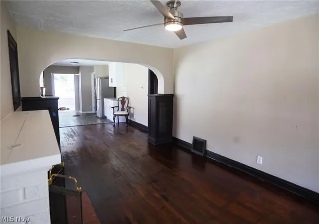 Photo 2 of Single family home for sale at 138 Clifton Dr, Youngstown, OH 44512 | MLS# 5198928 | Listing updated on 2026-08-18