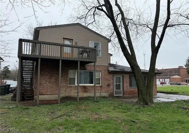 2nd image of 140 School St, Elyria, OH 44035 | MLS# 5200464