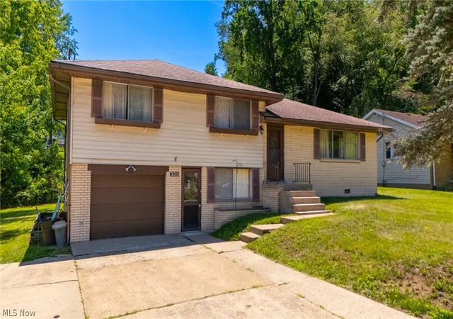 2nd image of 301 Alpine Dr, Toronto, OH 43964 | MLS# 5193636