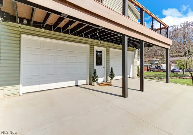 4th image of 143 Cheyenne Trl, Malvern, OH 44644 | MLS# 5200191