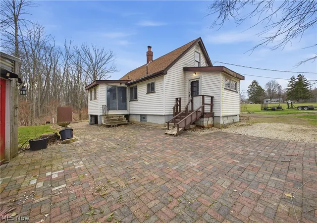 2nd image of 1110 Niles Vienna Rd, Vienna, OH 44473 | MLS# 5200392