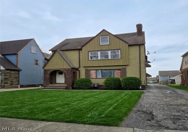 Multi family home for sale at 841 Hoover Ave, Cleveland, OH 44119 | MLS# 5200423