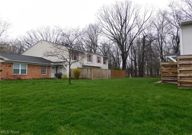 Homes for sale in Mentor, OH | 8027 Independence Dr, Mentor, OH 44060 | MLS# 5200607