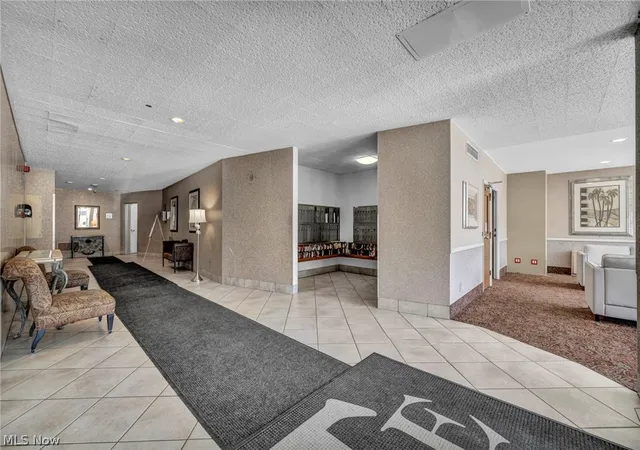 image of 12520 Edgewater Dr #806, Lakewood, OH 44107 | MLS# 5200562
