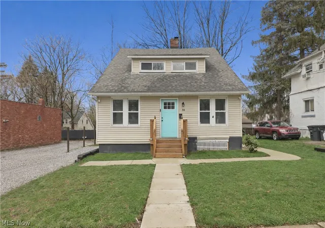 Photo 1 of Single family home for sale at 318 Pioneer St, Akron, OH 44305 | MLS# 5200669 | Listing updated on 2026-05-06