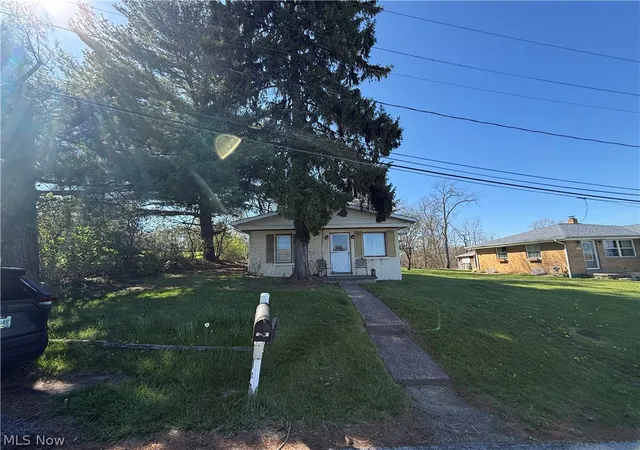 2nd image of 115 Grove St, Wintersville, OH 43953 | MLS# 5200703