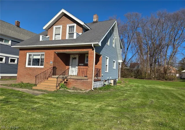 1st image of 984 Sandusky St, Conneaut, OH 44030 | MLS# 5199189
