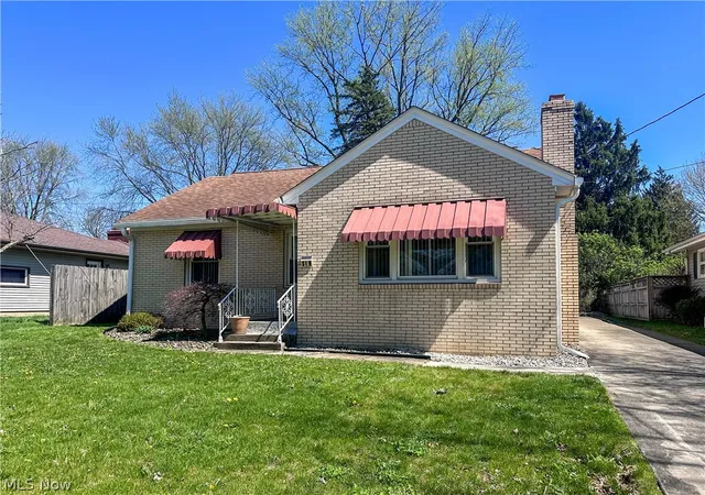 32nd image of 319 Summit Ave, Niles, OH 44446 | MLS# 5200810