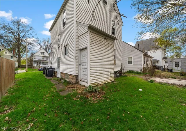 Photo 14 of Single family home for sale at 237 Wooster St, Elyria, OH 44035 | MLS# 5200859 | Listing updated on 2026-08-20