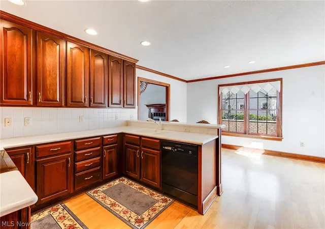 2nd image of 140 Hogan Ln, Warren, OH 44484 | MLS# 5200843