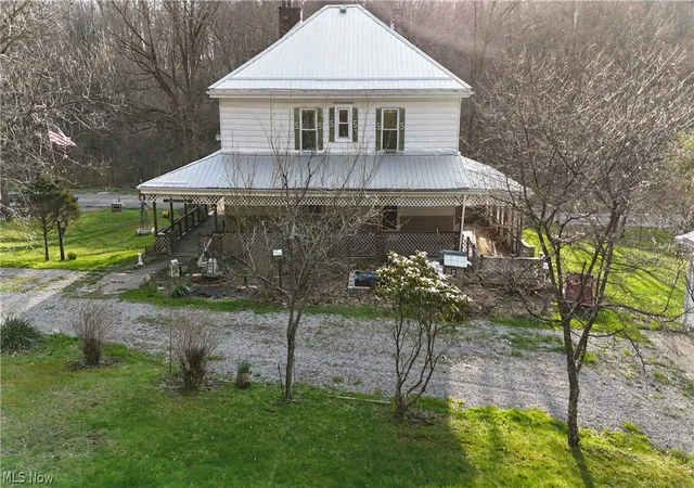 3rd image of 1079 County Road 60, Bergholz, OH 43908 | MLS# 5200798
