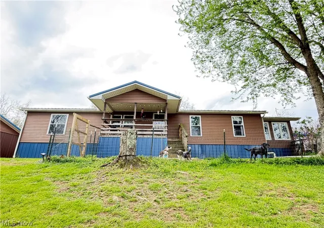 Photo 3 of Single family home for sale at 441 Tower Rd, Elizabeth, WV 26143 | MLS# 5201157 | Listing updated on 2026-07-18