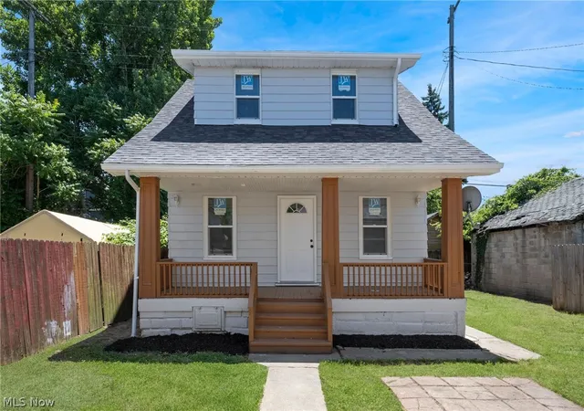 Homes for sale in Cleveland, OH | 3909 Daisy Ave, Cleveland, OH 44109 | MLS# 5199488