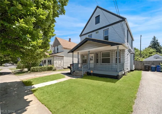 Homes for sale in Cleveland, OH | 3909 Daisy Ave, Cleveland, OH 44109