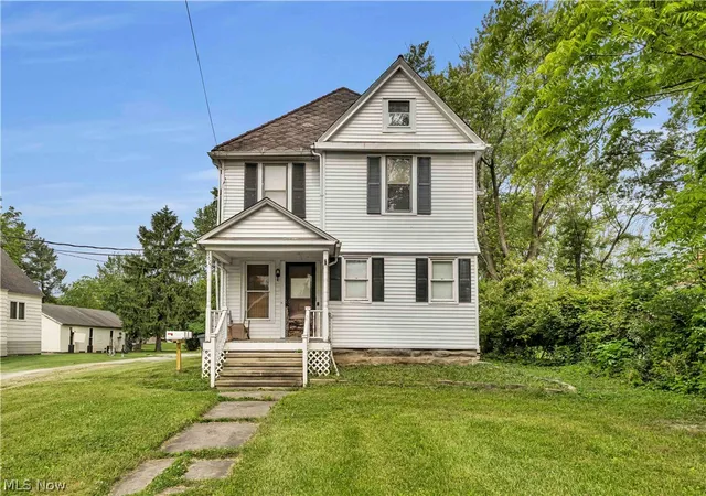 Homes for sale in Oberlin, OH | 360 South Main St, Oberlin, OH 44074 | MLS# 5200871