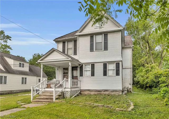 Homes for sale in Oberlin, OH | 360 South Main St, Oberlin, OH 44074 | MLS# 5200871