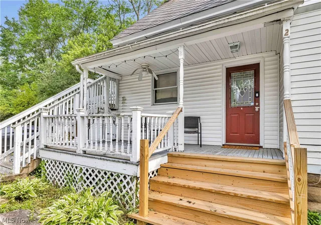 Homes for sale in Oberlin, OH | 360 South Main St, Oberlin, OH 44074 | MLS# 5200871