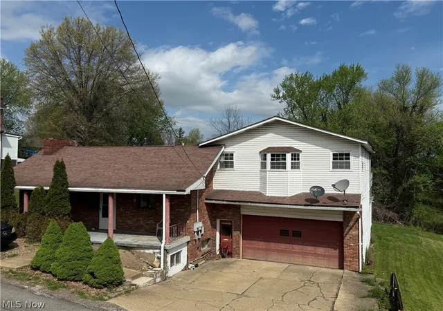 1st image of 147 Newell Ave, Saint Clairsville, OH 43950 | MLS# 5201332