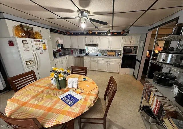 2nd image of 147 Newell Ave, Saint Clairsville, OH 43950 | MLS# 5201332