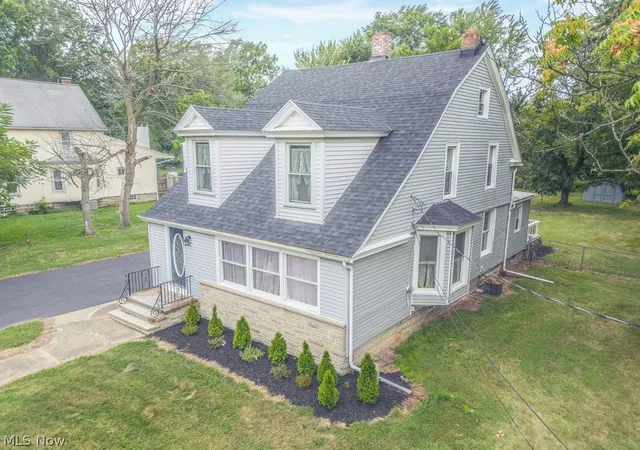 3rd image of 41796 Adelbert St, Elyria, OH 44035 | MLS# 5200945