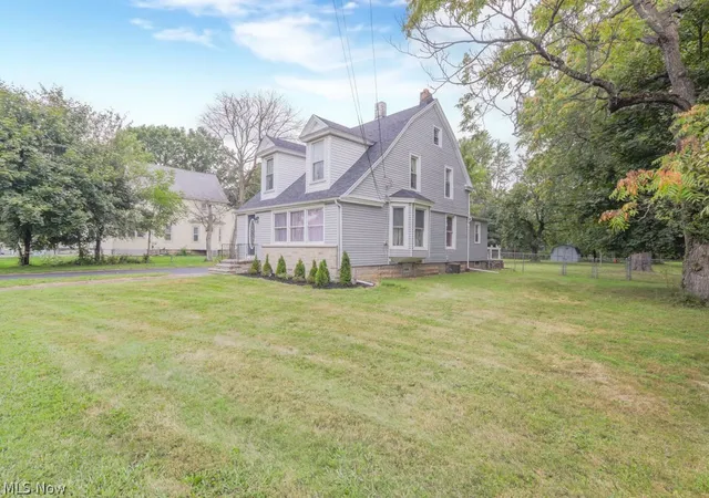 4th image of 41796 Adelbert St, Elyria, OH 44035 | MLS# 5200945