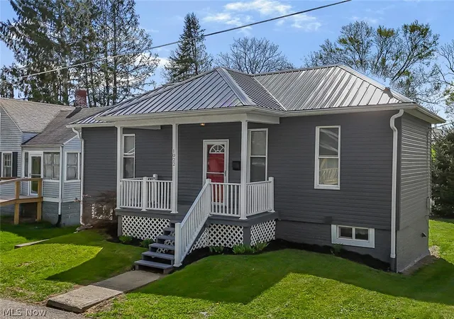 Photo 3 of Sale Pending at 1022 Chester St, Zanesville, OH 43701 | MLS# 5201489 | Listing updated on 2026-08-25