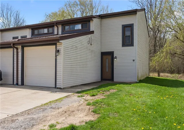 Homes for sale in North Ridgeville, OH | 6354 Forest Park Dr, North Ridgeville, OH 44039 | MLS# 5200592